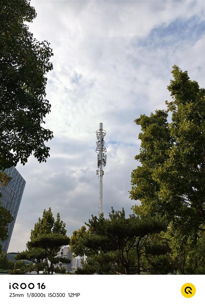 骁龙8超级至尊版 + Q4电竞芯 iQOO16手机全面评测:支持手游光追的双芯全能旗舰(图56)