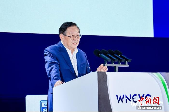 不止追求速度： 全球新能源汽车产业拼韧性，中国探寻破局之道(图2)