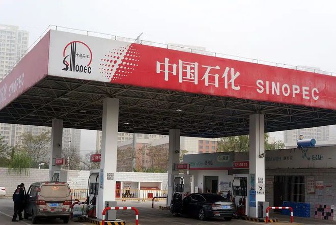 缩招28.54%，中石化2027校招5011人，没人离职了吗