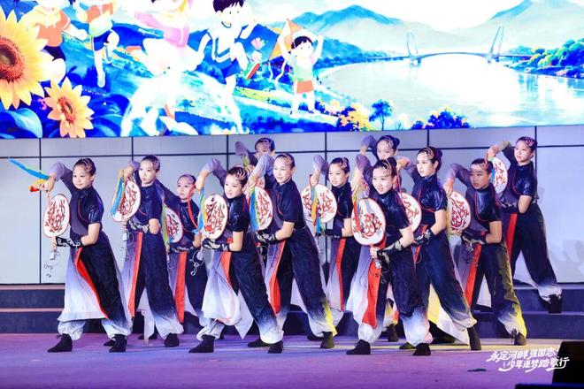 “我爱你中国！”首都学子喜迎国庆——(图2)