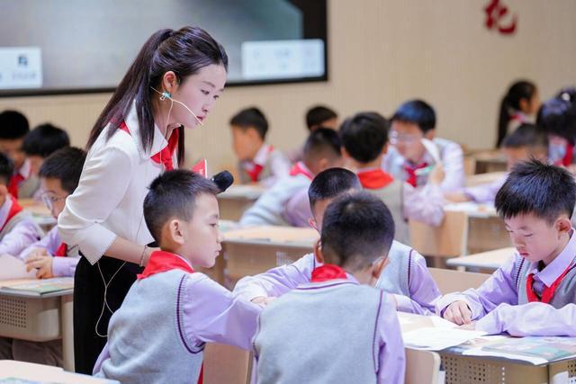 跨校联动!高校、中小学齐聚花都小学,解锁思政育人“温江方案”(图3)