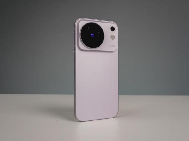 iPhone18 Pro：首销破百万，国产旗舰首销总和不到人一半！(图2)