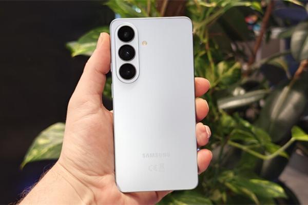 安卓最强Soc易主！三星Exynos 2700多核跑分击败高通超级至尊版(图1)