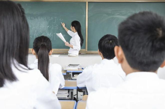 教育不是服务，别再把老师当客服(图5)