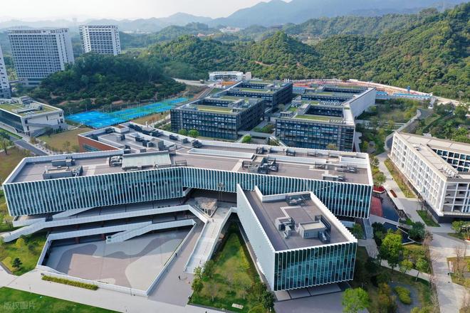 2027泰晤士大学排名出炉！清北冲世界大学前十，8所内地高校杀入百强(图7)