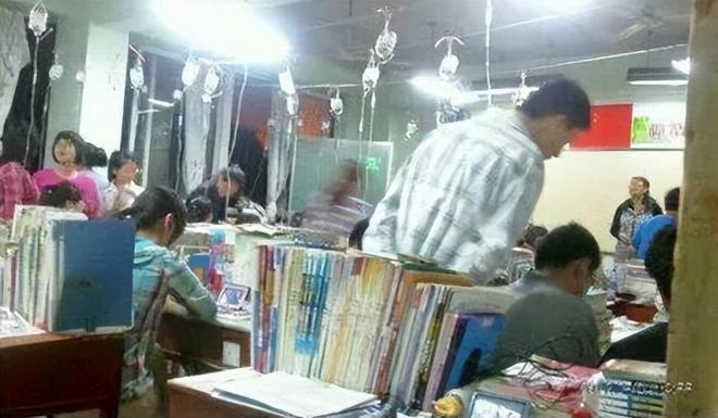 回顾：“吊瓶班”学生无一人考上一本！网友：表演式努力骗人骗己(图2)