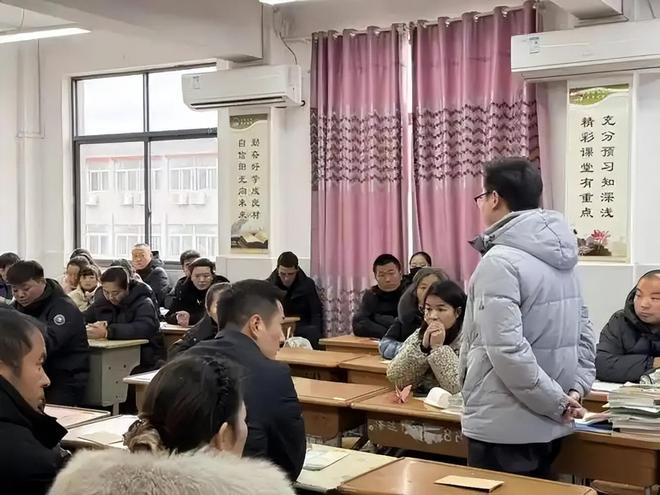 中学要求家长到校轮值延时晚自习，“必须是学生父母”；校方：自愿参加；当地教育局做出回应(图5)