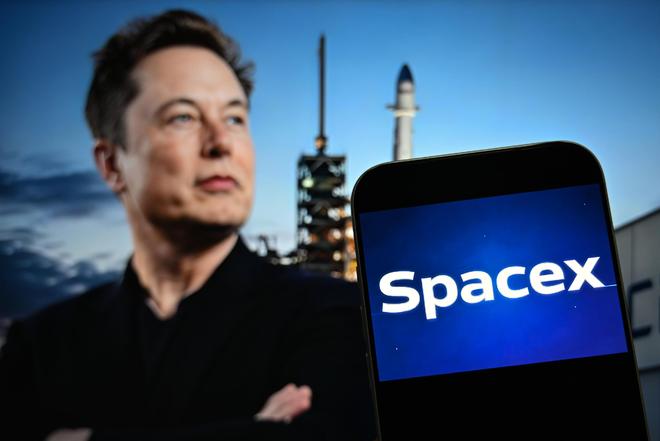 马斯克豪言 SpaceX 估值将超1000万亿美元，遭拉表打
