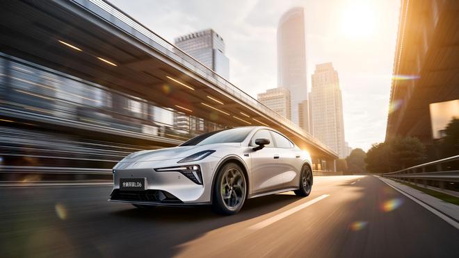 2027款深蓝L06及追风版上市 限时权益价11.49万元起(图3)