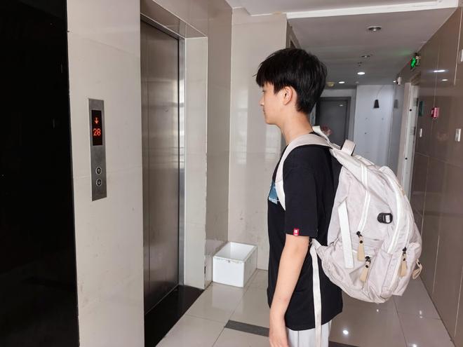 禁止手机进校园，为啥还有家长支持孩子偷偷带？(图2)