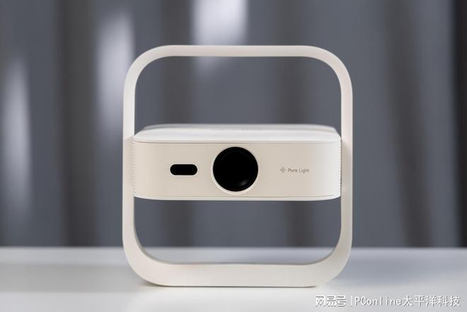 小光盒R1深度体验：拒绝山寨白牌，几百块的投影仪该怎么选？(图3)