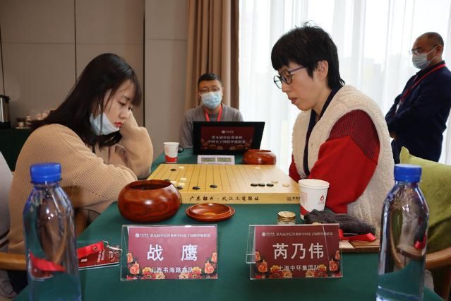 战鹰:一个天才少女的「滑落」(图18)