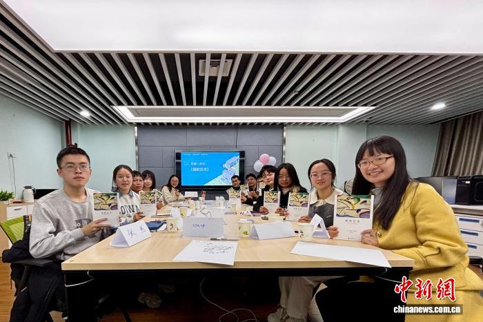 （文化中国行·校馆弦歌）武汉理工大学图书馆：沉浸式体验解锁阅读新趣(图2)
