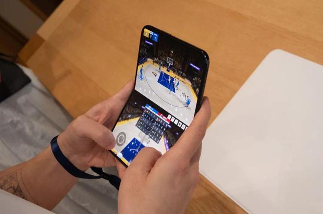 我用 iPhone Duo 刷小红书、淘宝、飞书，发现作用不只是装「阔」(图11)