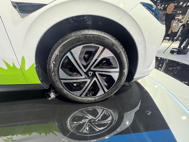 搭城市NOA/续航555KM 捷达M6上市售7.98万起(图14)