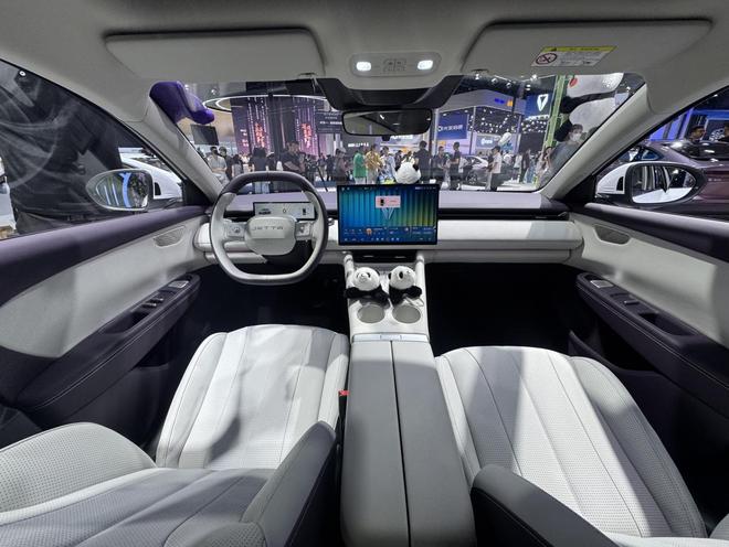 搭城市NOA/续航555KM 捷达M6上市售7.98万起(图10)