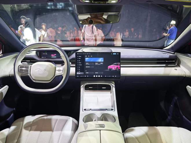 纯电续航230km 风云A9增程版限时置换价11.69万起(图7)